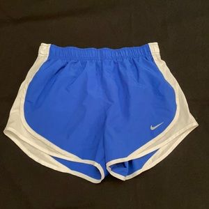 Nike women’s running shorts S